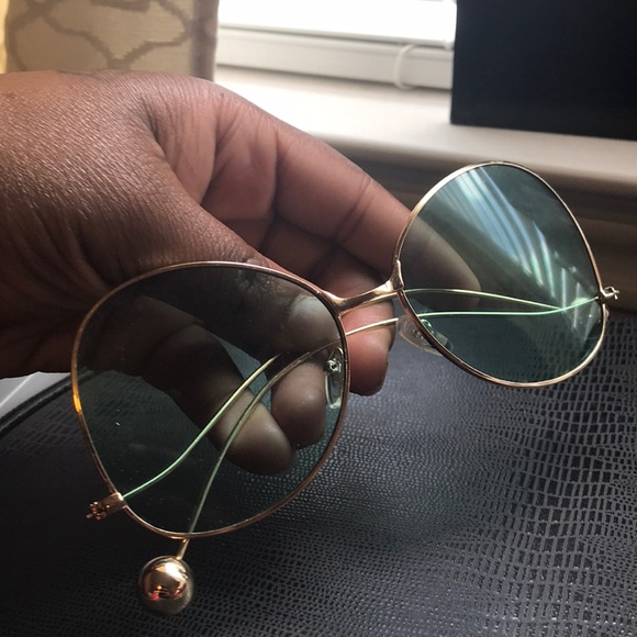 Sunglasses - Picture 1 of 3